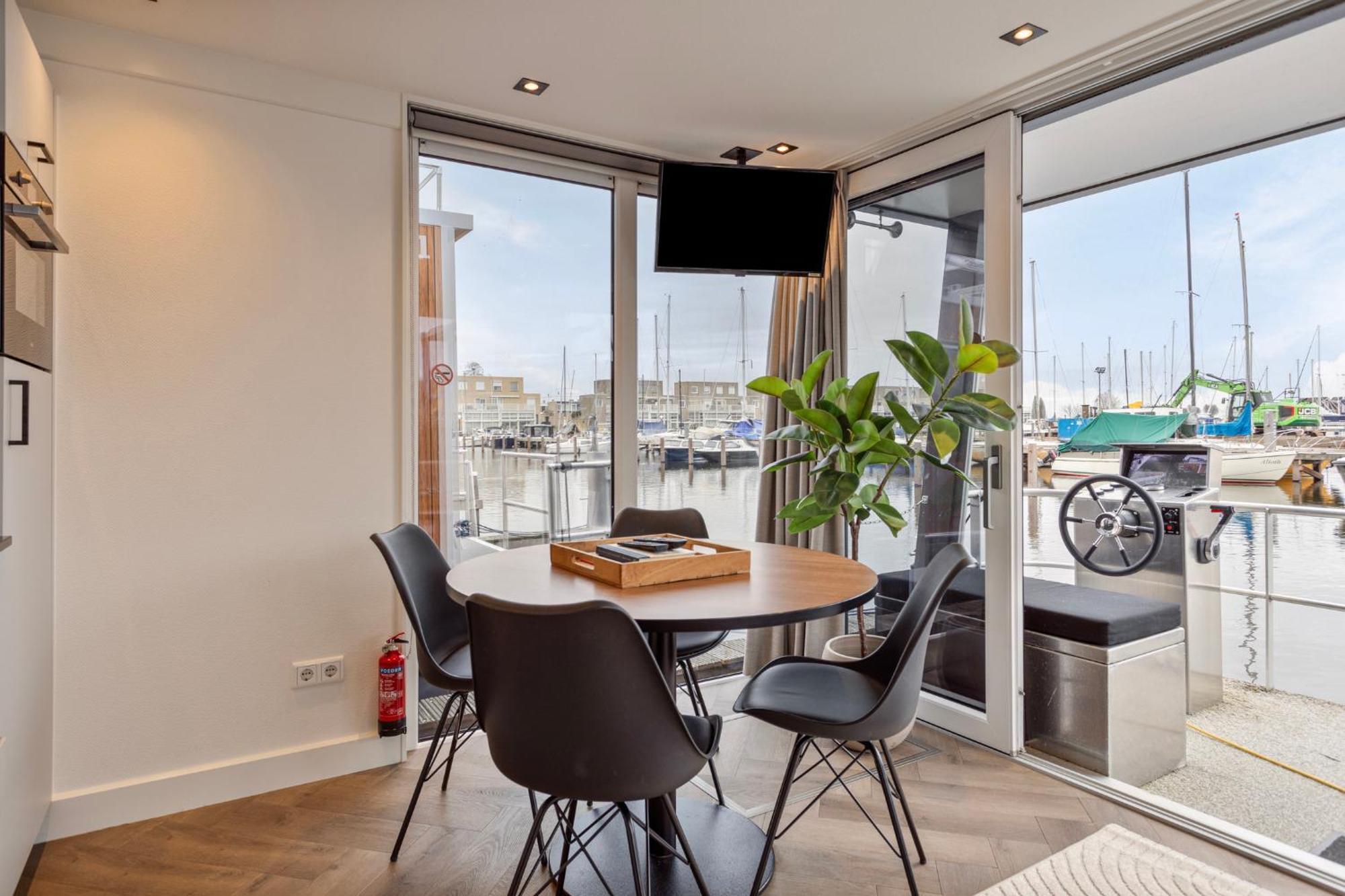Luxurious Waterloft Near Beach And Centre By Weltevreden Experience Zeewolde Dış mekan fotoğraf