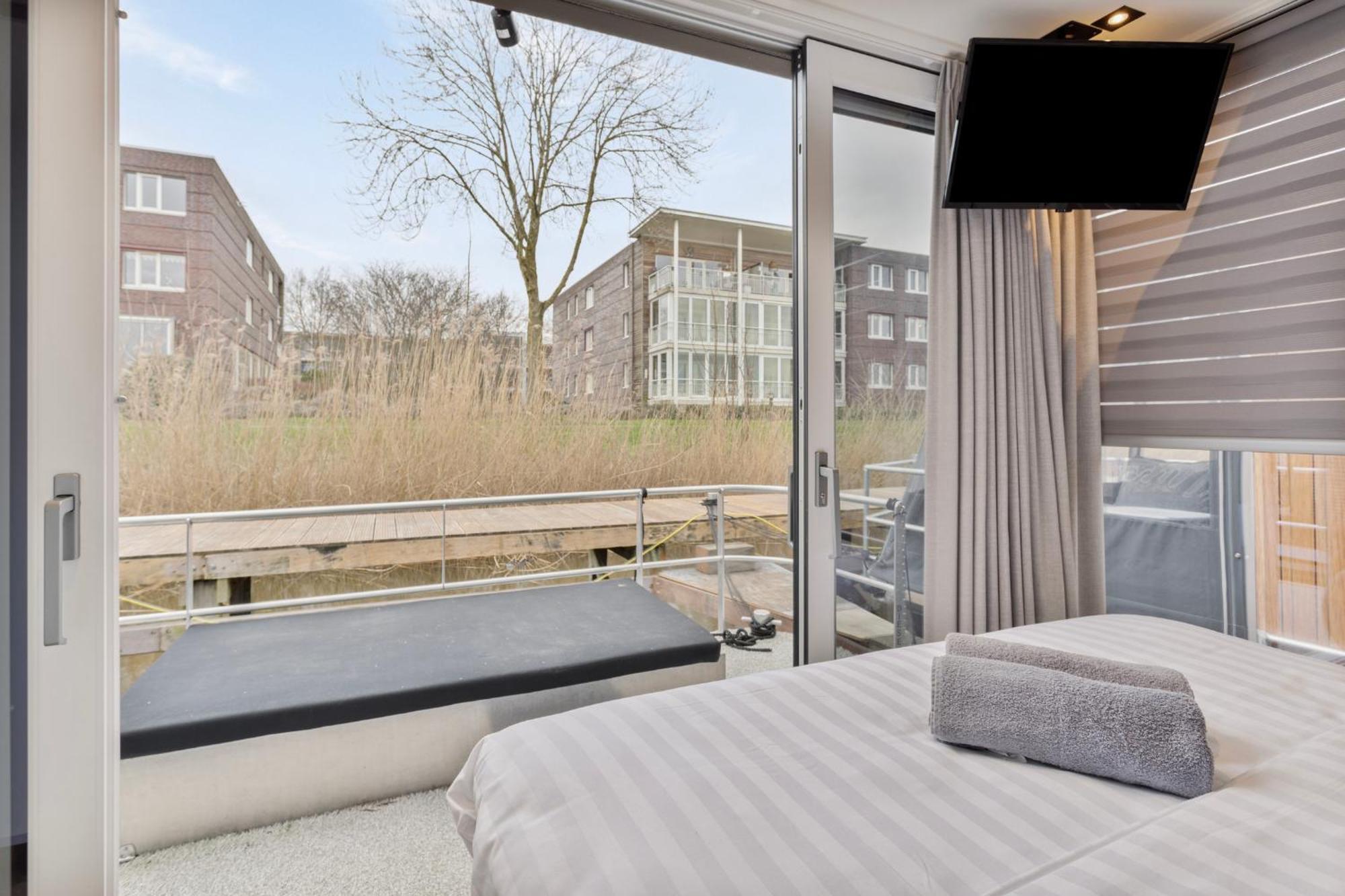 Luxurious Waterloft Near Beach And Centre By Weltevreden Experience Zeewolde Dış mekan fotoğraf