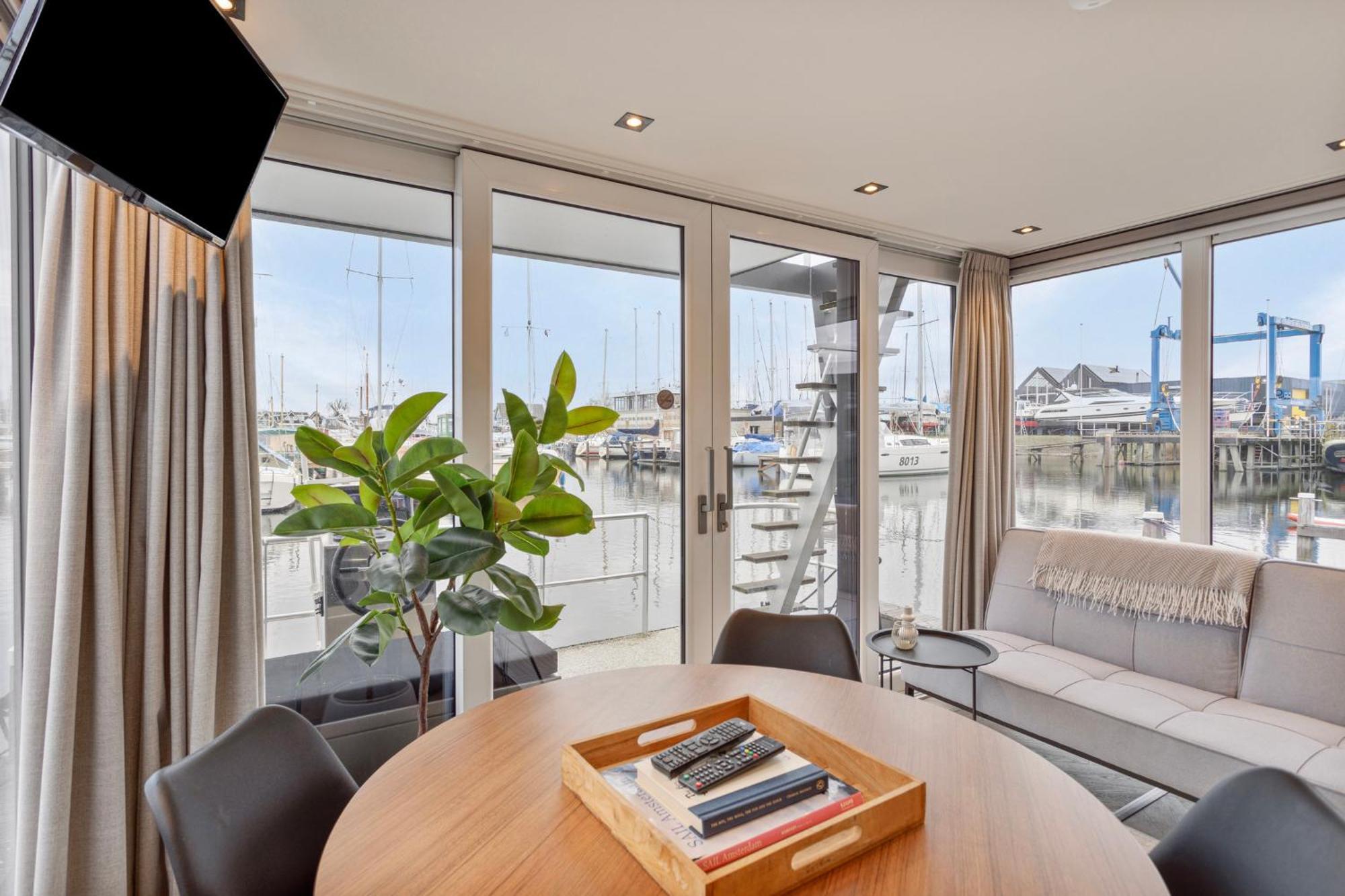 Luxurious Waterloft Near Beach And Centre By Weltevreden Experience Zeewolde Dış mekan fotoğraf